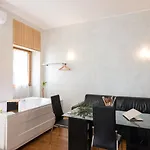 Plaza Collection