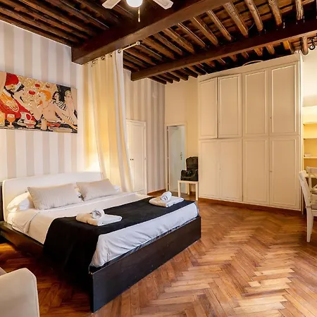 Plaza Collection Apartment *