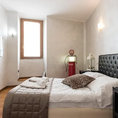 Plaza Collection Apartment