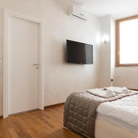 Plaza Collection Apartment