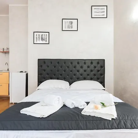 Plaza Collection Apartment *