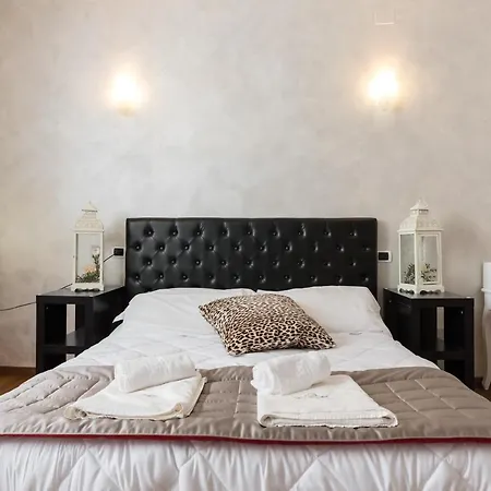 Plaza Collection Apartment *