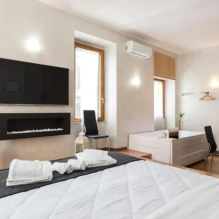 Plaza Collection Apartment *